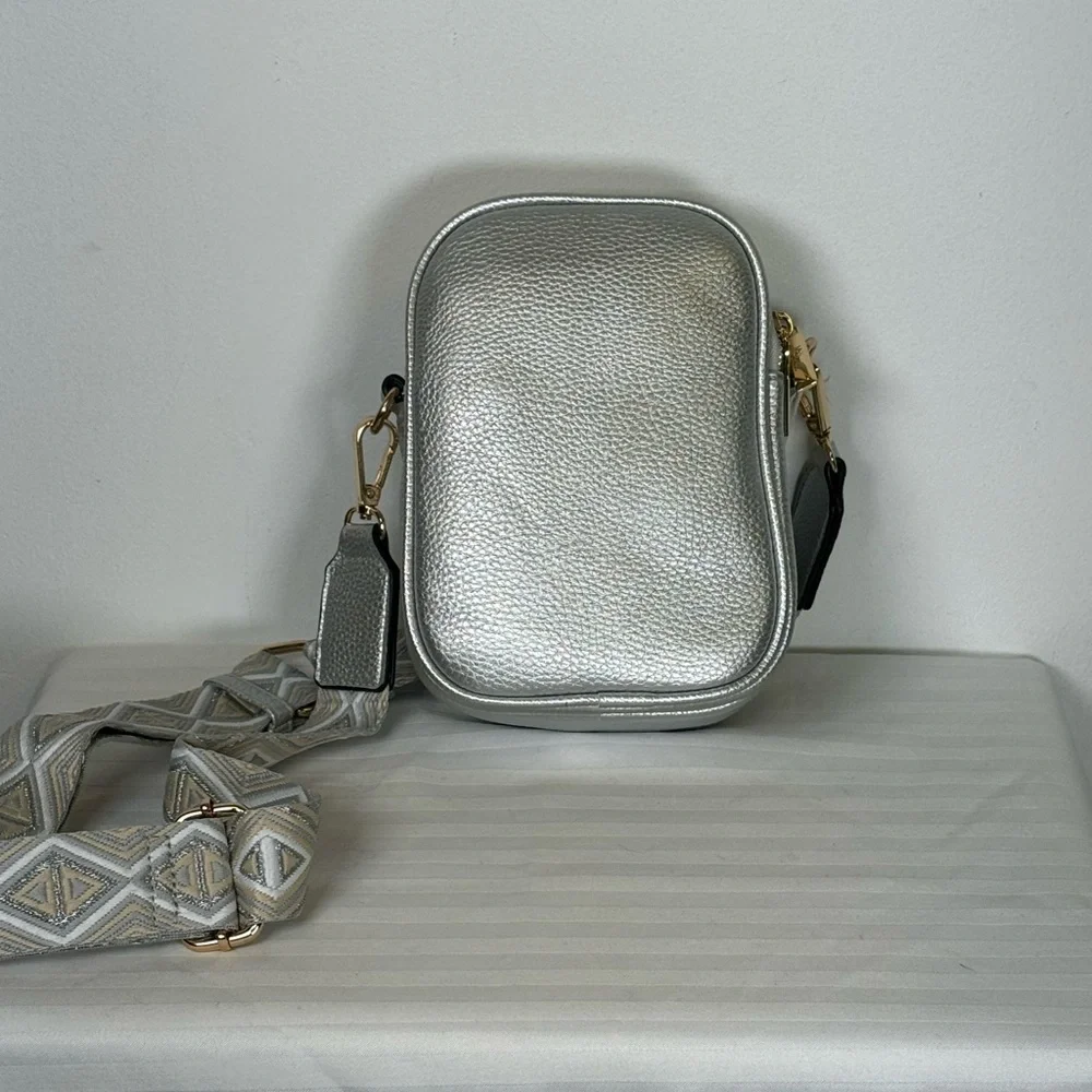 NEW Mali + Lili ‘Josephine’ Silver Vegan Leather Crossbody Bag Goldtone Hardware